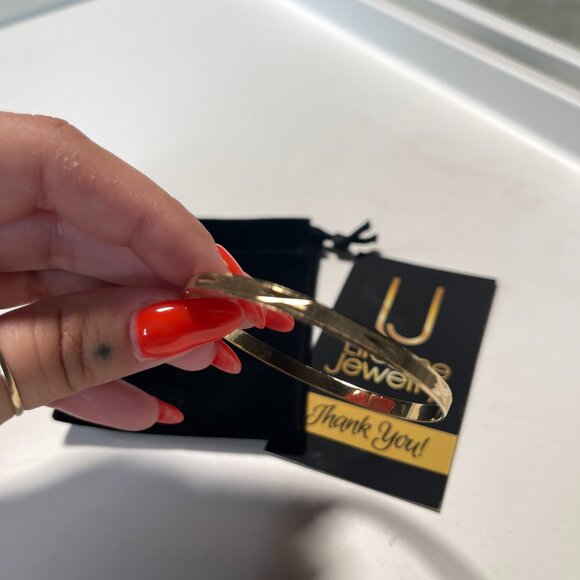 NEW Lifetime Jewelry Gold Plated Bangle Bracelet with Decorative Engravings - Picture 3 of 6